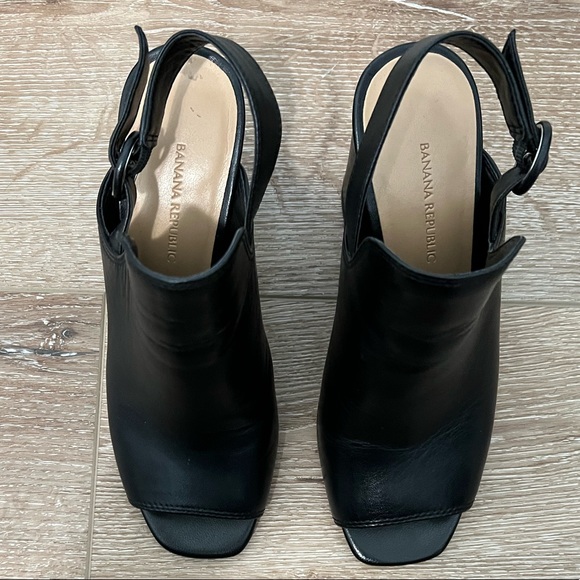 Banana Republic Size 6 Black Leather heeled open toe boots - Picture 4 of 5